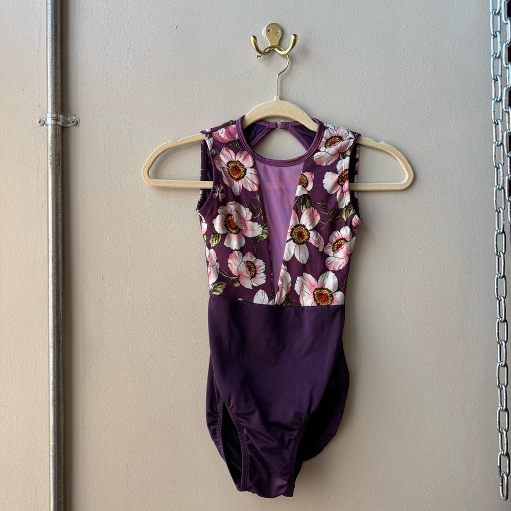 Chelsea B Leotard
